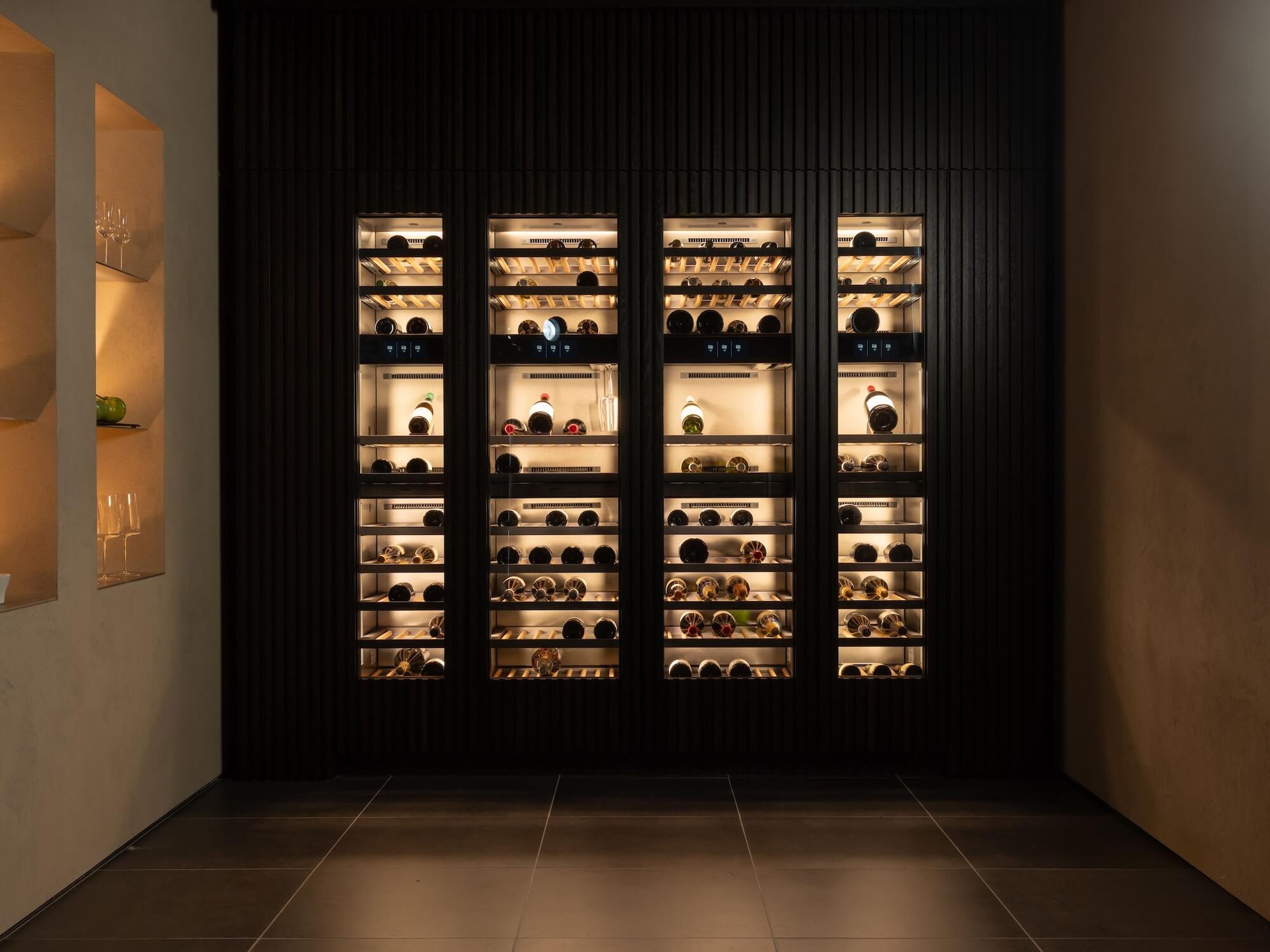 Gaggenau-Serie-Expressive-Weinkuehlschrank-HA