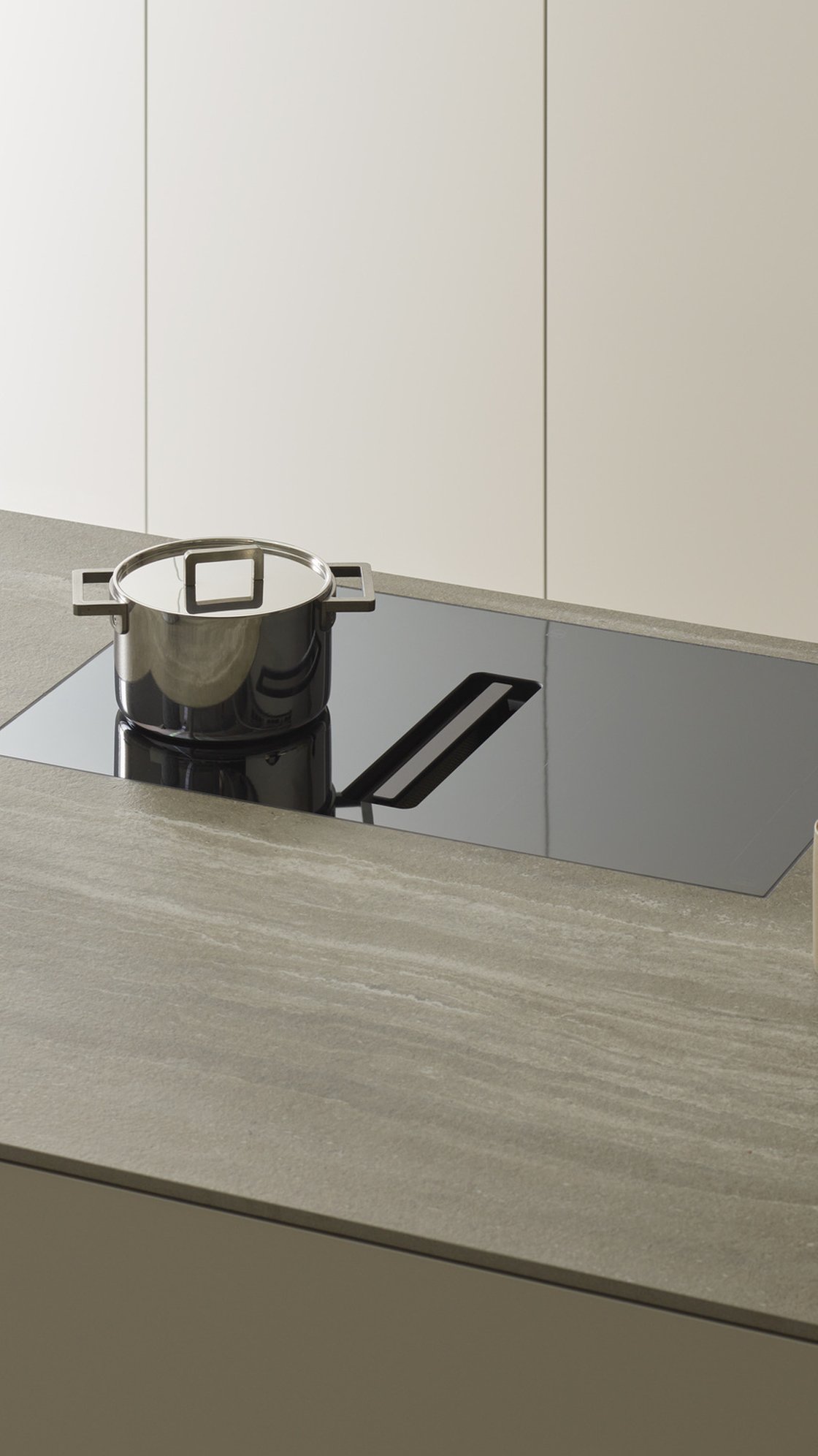 V-Zug Kochfeld Mood-context-kitchen-hobs-fusion-2023-5338
