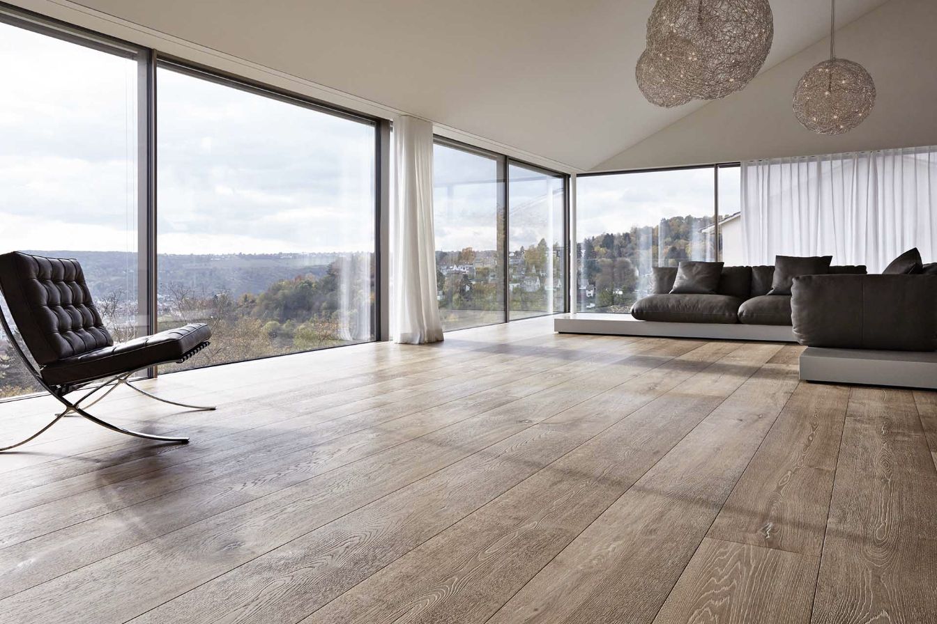 Schotten und Hansen Eichendielen im Wohnzimmer einer Villa